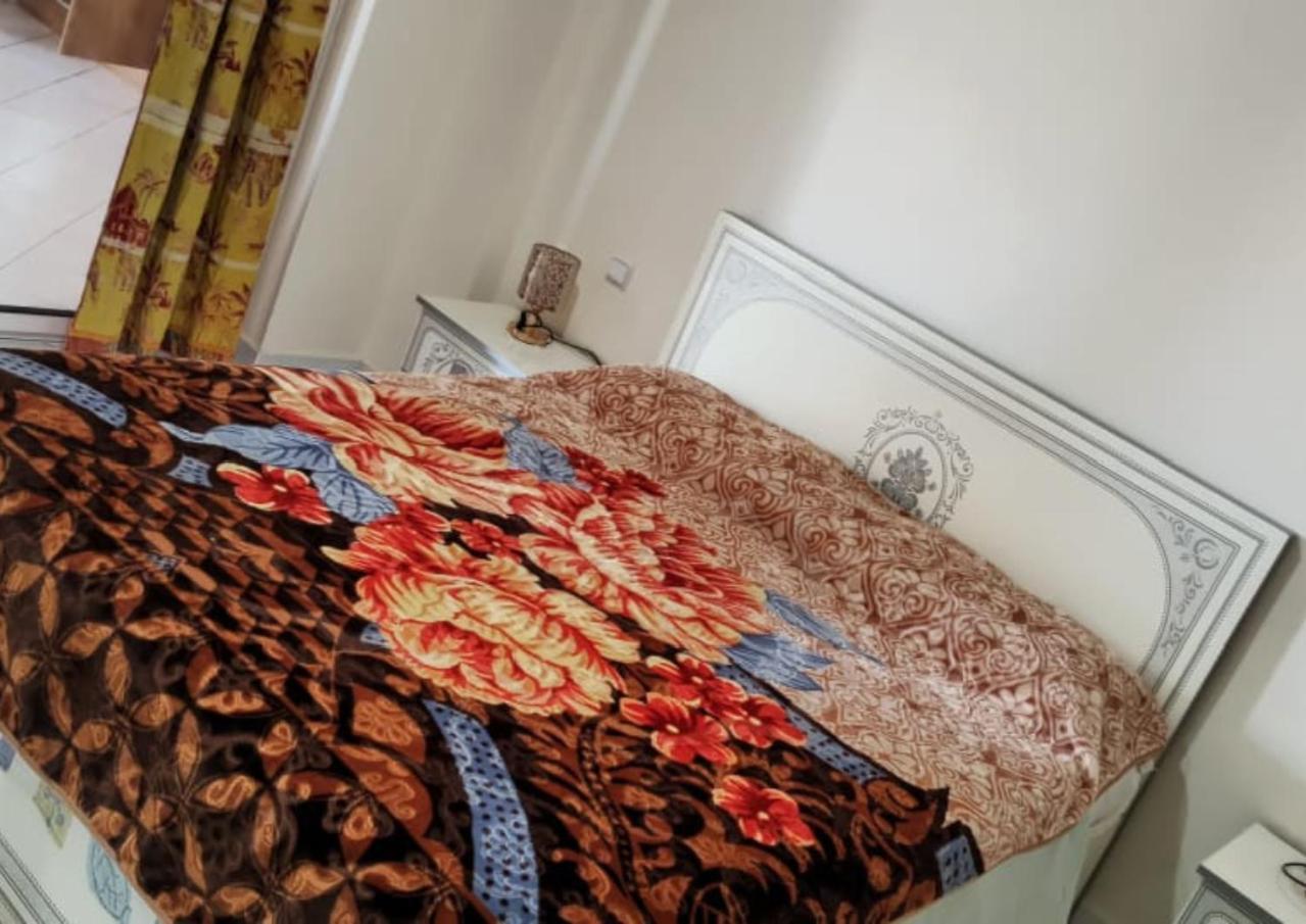 Appartement Julia Au Centre Ville Agadir Dans Residence Borj Dalat Exterior photo